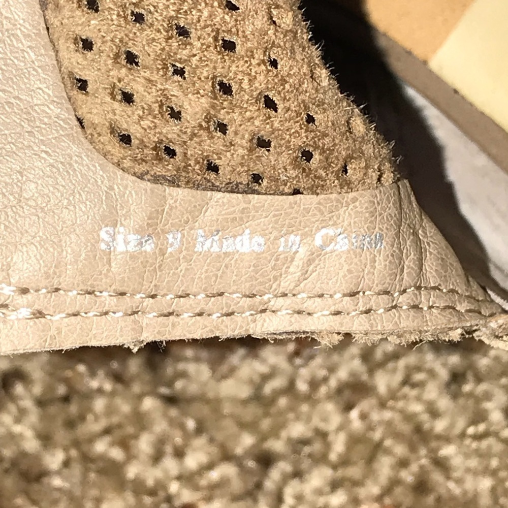 Dolce Vita tan booties size 9 - Picture 6 of 6